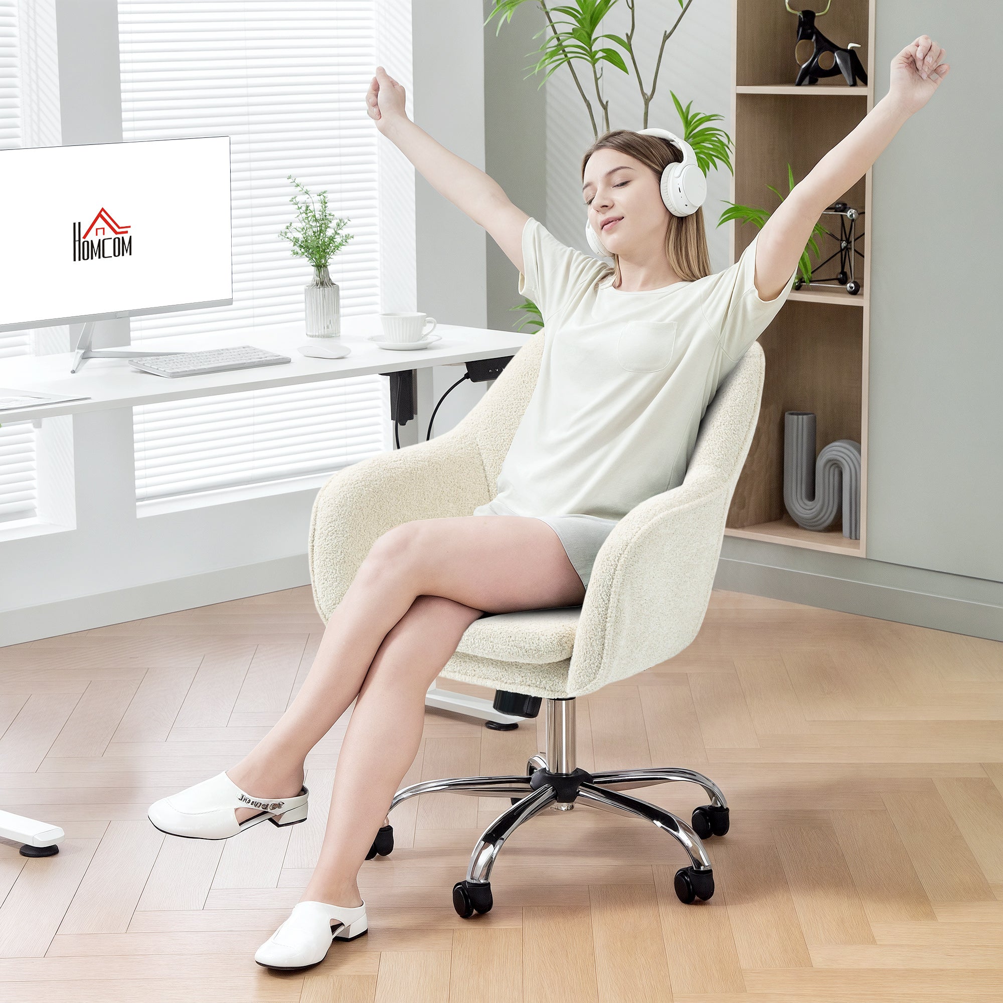 Kozy - Velvet-Feel Office Chair - Beige