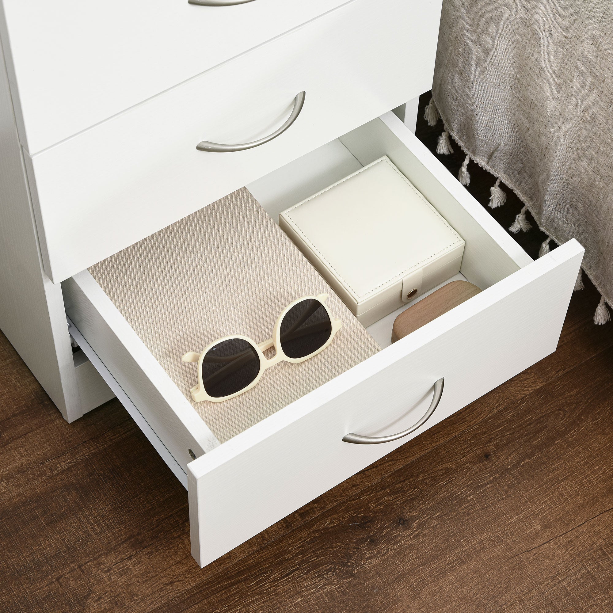 Kozy Three-Drawer Simple Bedside Table - White