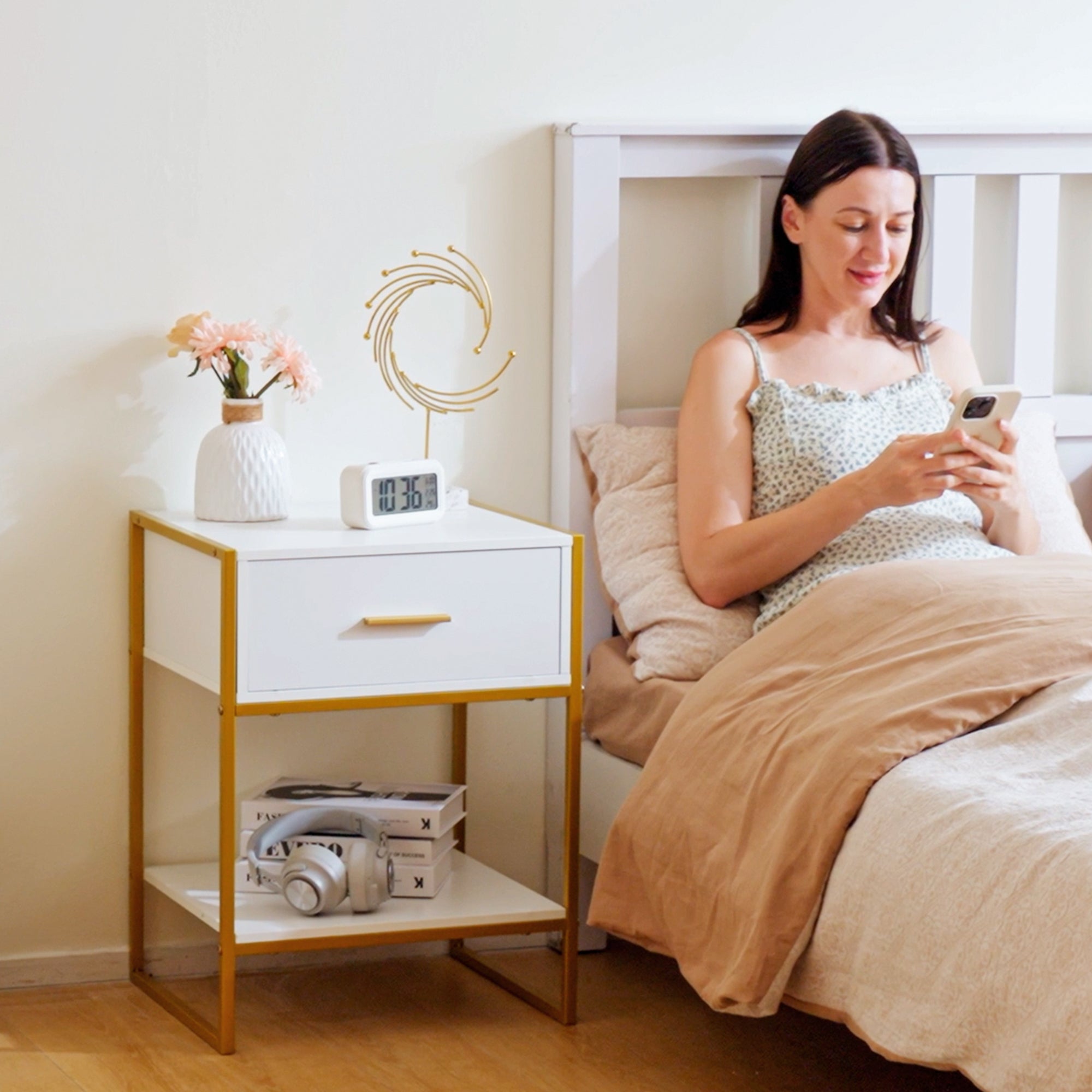 Kozy Modern Bedside Table - White