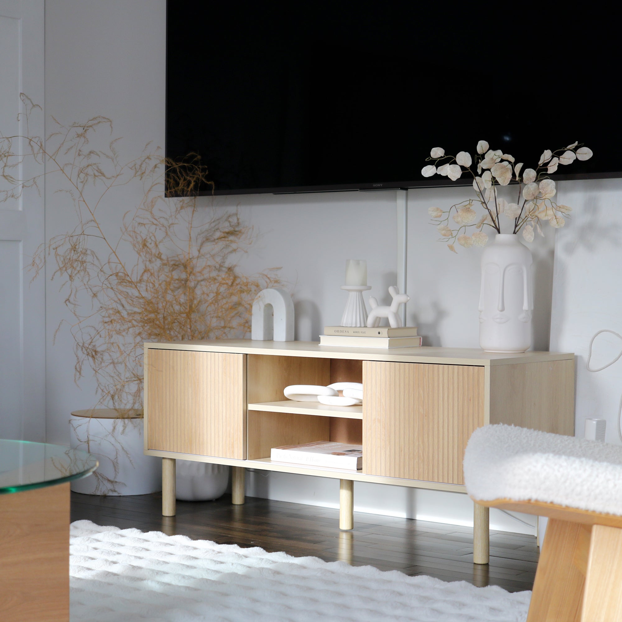 Kozy Sliding Door TV Cabinet Stand - Oak Wood-Effect