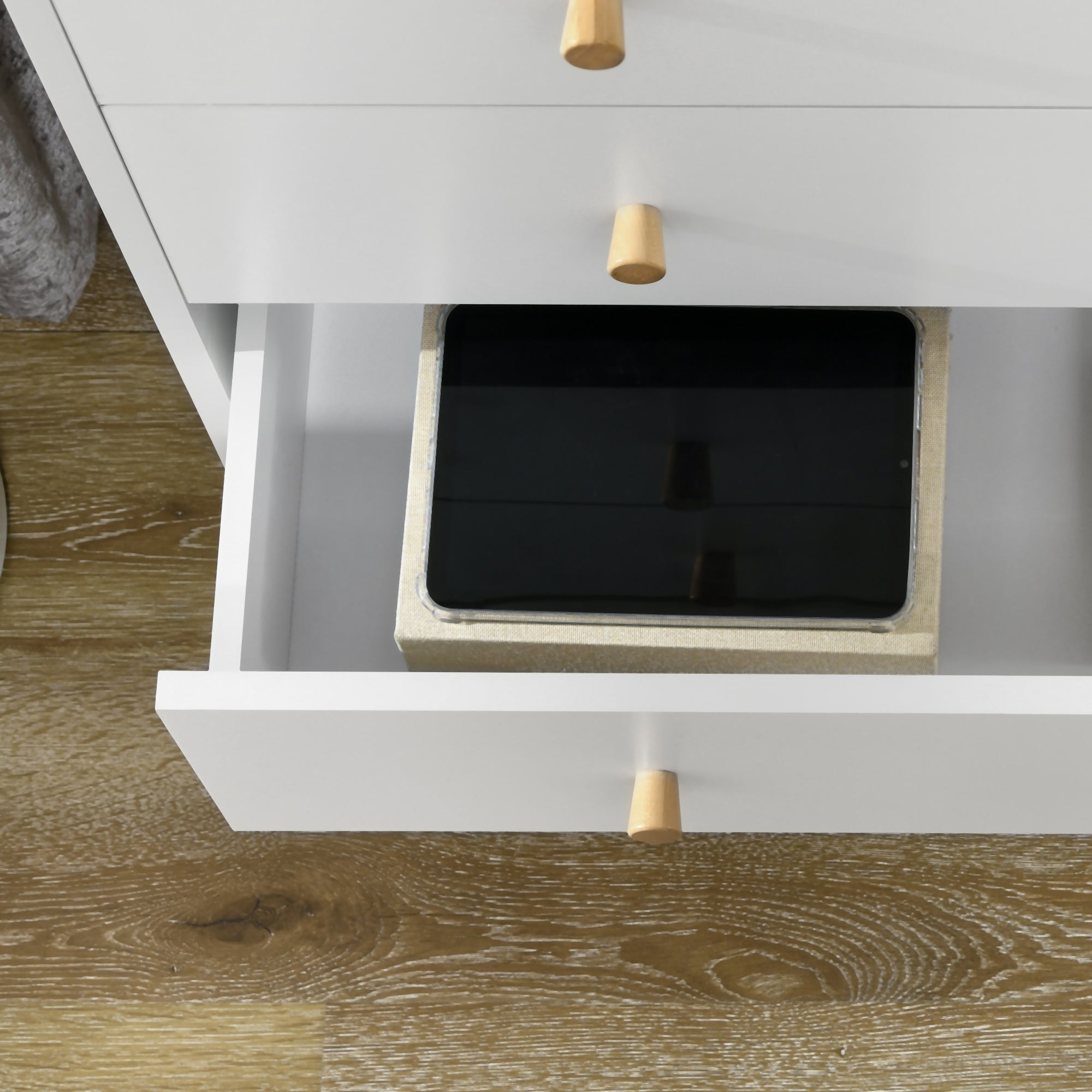 Kozy Chest of Drawers, 3-Drawer Storage Organiser Unit with Wood Legs for Bedroom, Living Room, White