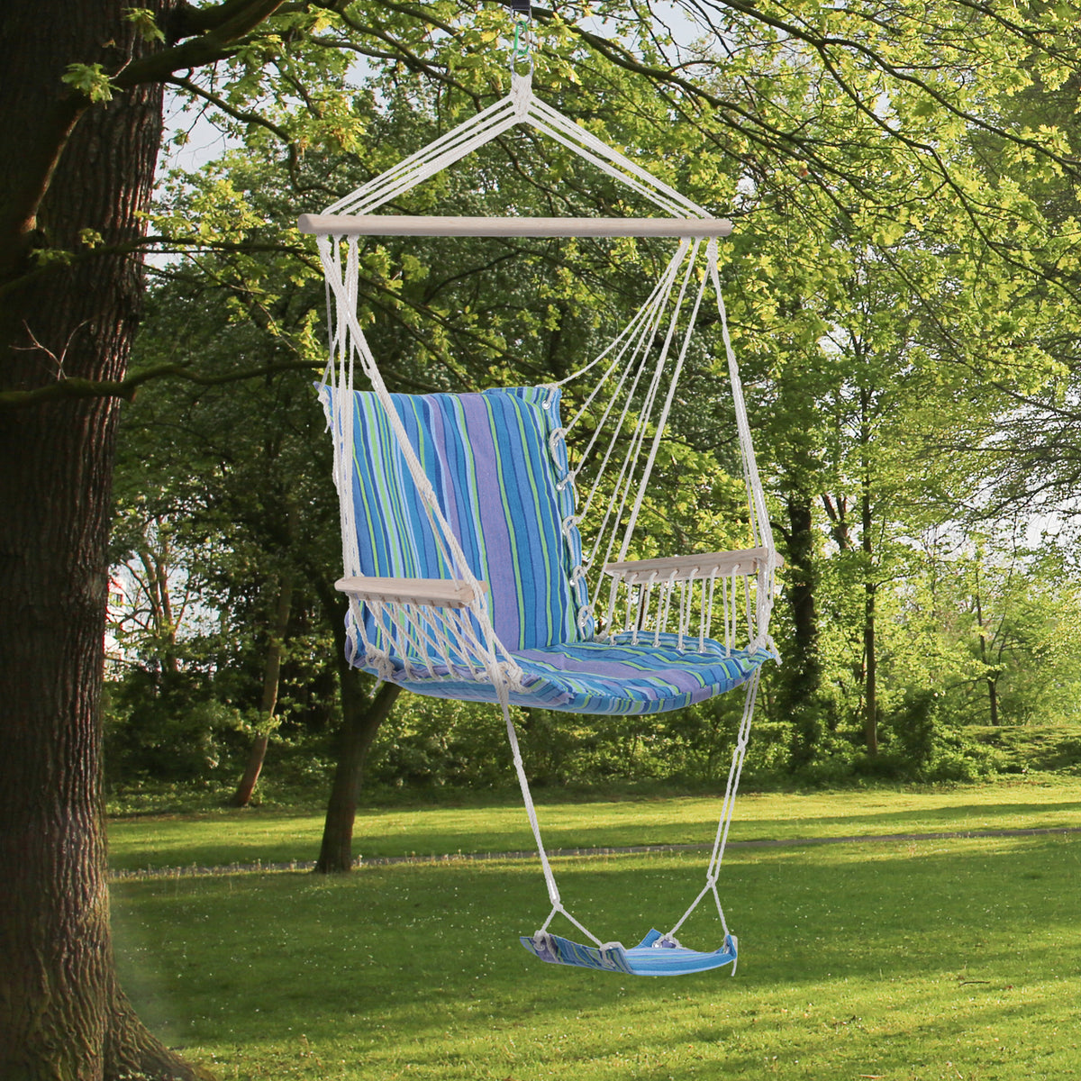 Outsunny Garden Yard Patio Swing Seat, Outdoor Hammock Hanging Rope Chair, Wooden with Footrest Armrest, Cotton Cloth, Blue