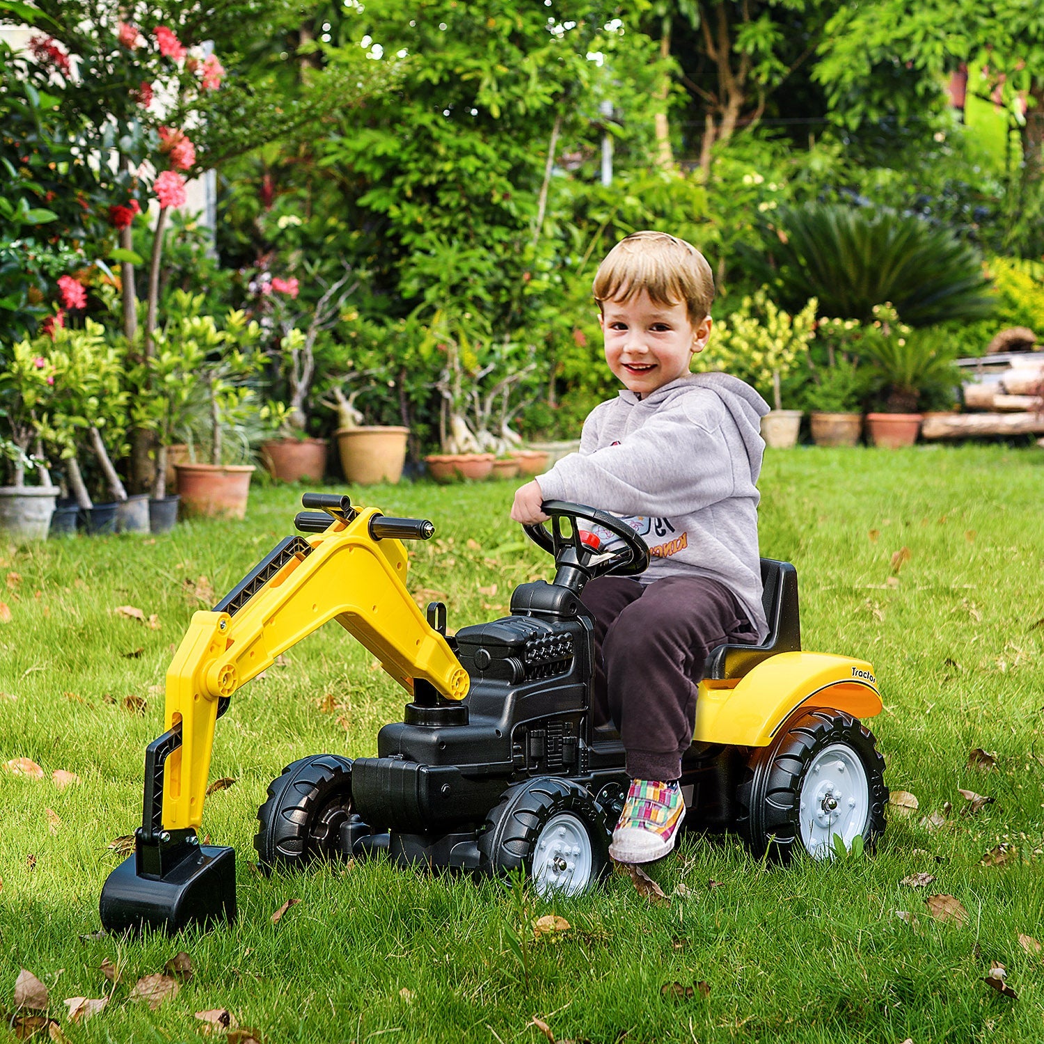 HOMCOM Pedal Digger, Ride-on Construction Toy Car with Functional Horn, Pretend Play, Yellow | Aosom UK