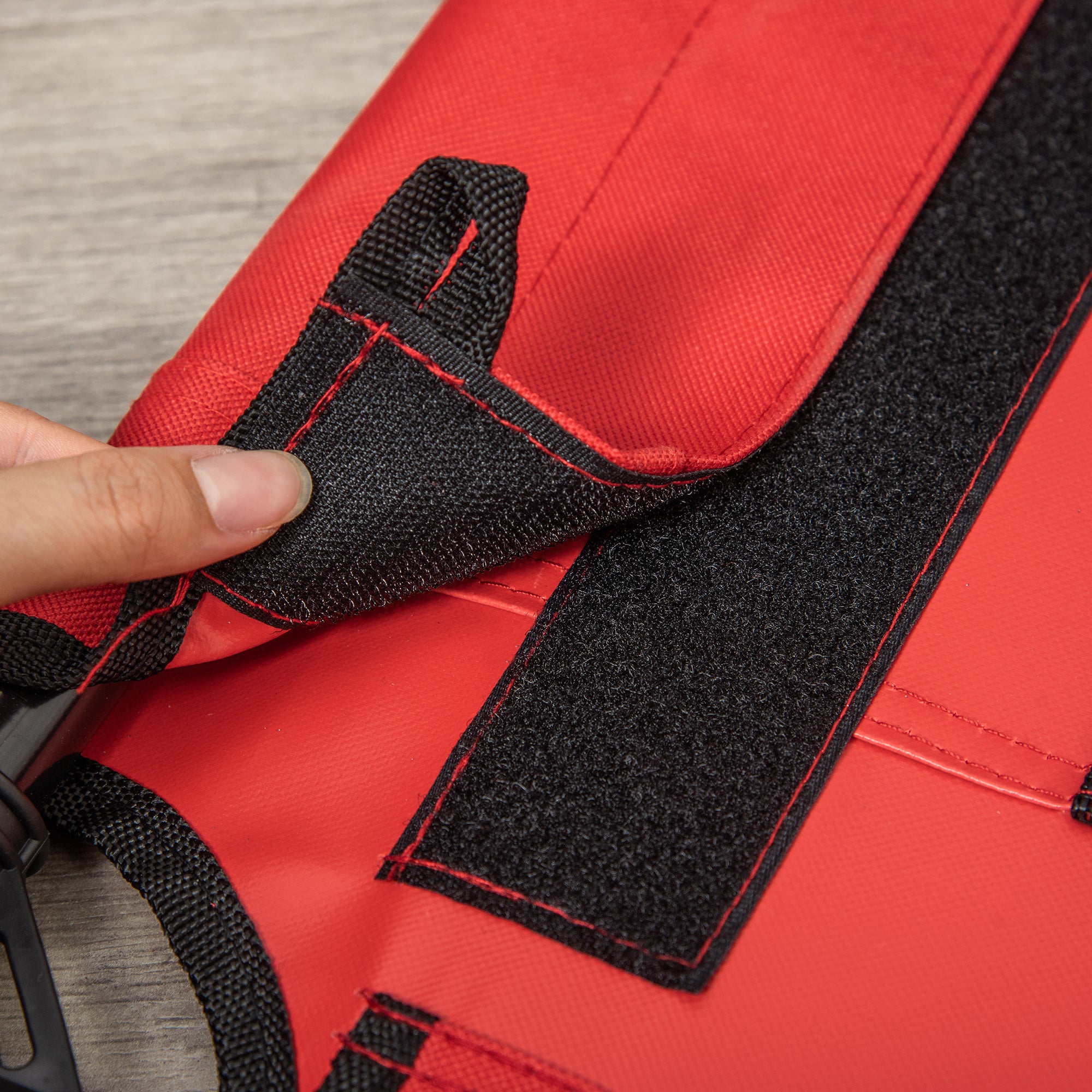 Kozy Raised Dog Bed Cat Elevated Lifted Portable Camping w/ Metal Frame Black and Red (Medium)