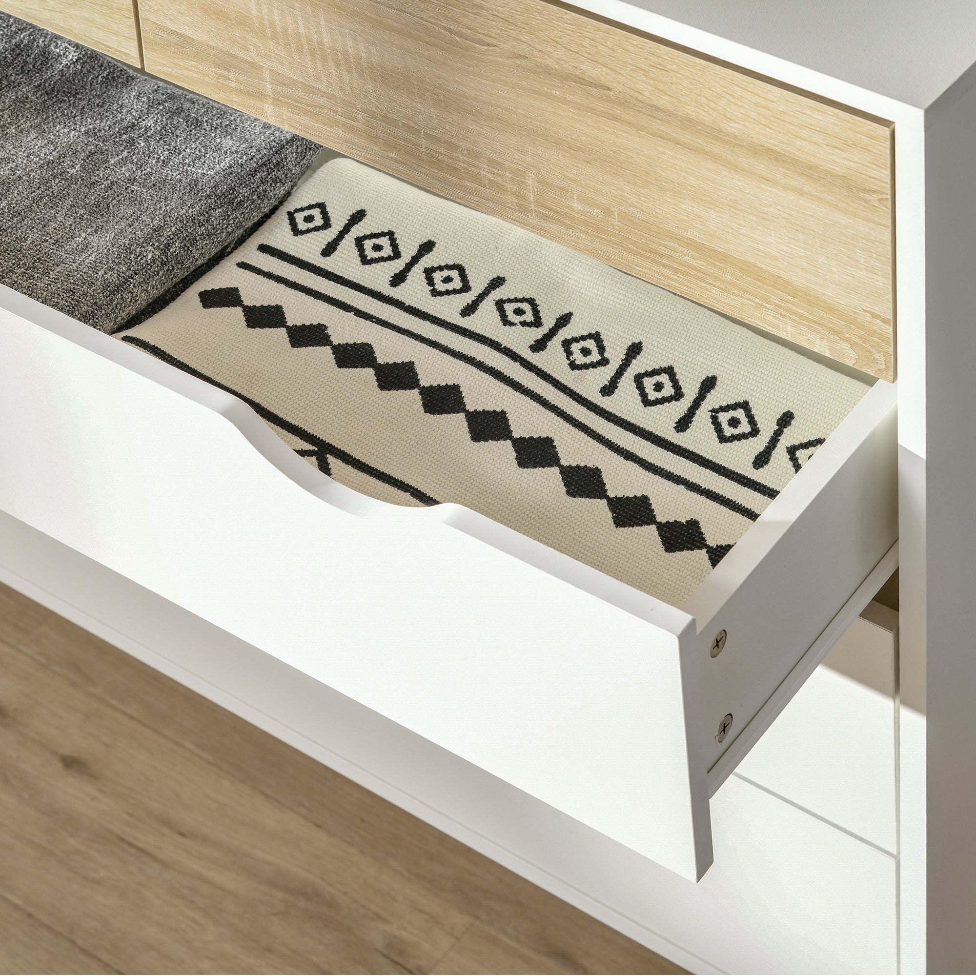 Kozy Nordic Style Chest of Drawers, 5 Drawer Dresser with 4 Tapered Legs and Groove Handles, Storage Organiser Side Cabinet for Bedroom, Living Room