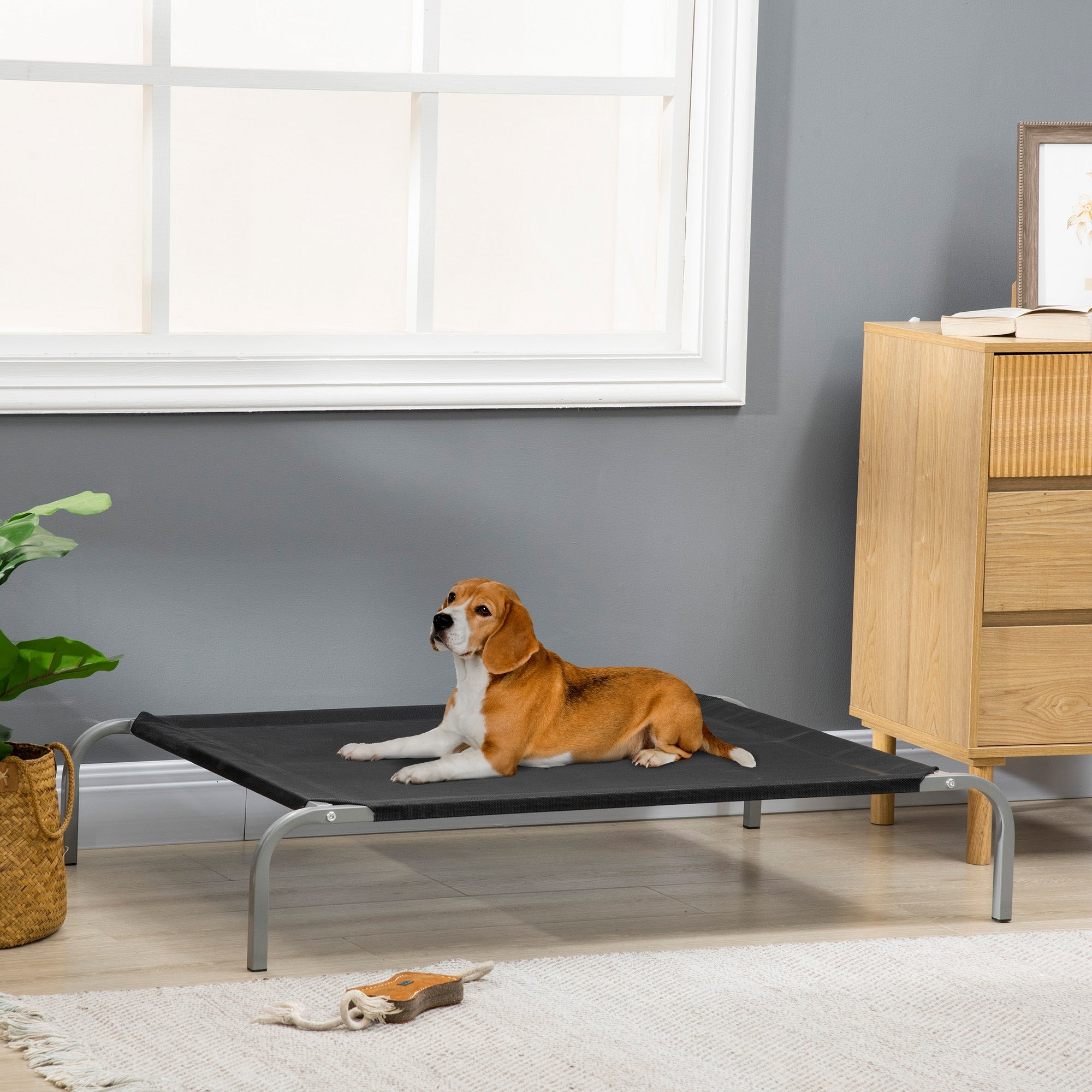 PawHut Cooling Elevated Pet Bed, Cot-Style for Large to Medium Dogs, Breathable Mesh Fabric with Non-slip Pads, 110 x 75 x 20 cm, Black | Aosom UK