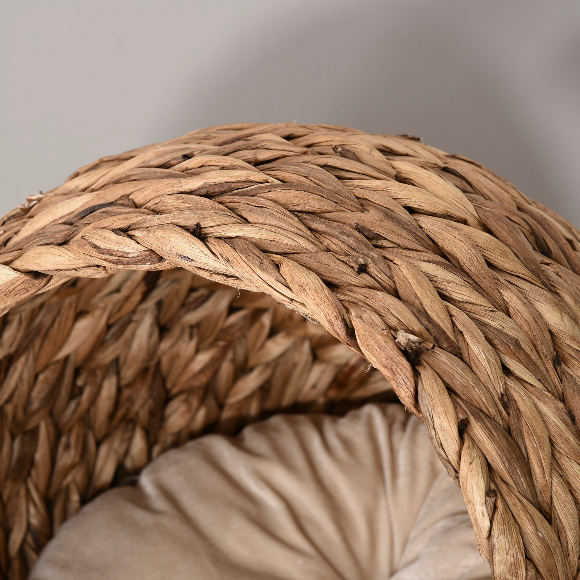 Kozy - Wicker Cat Bed, Raised Rattan Cat Basket with Cylindrical Base, Soft Washable Cushion, 40 x 37 x 51 cm - Brown