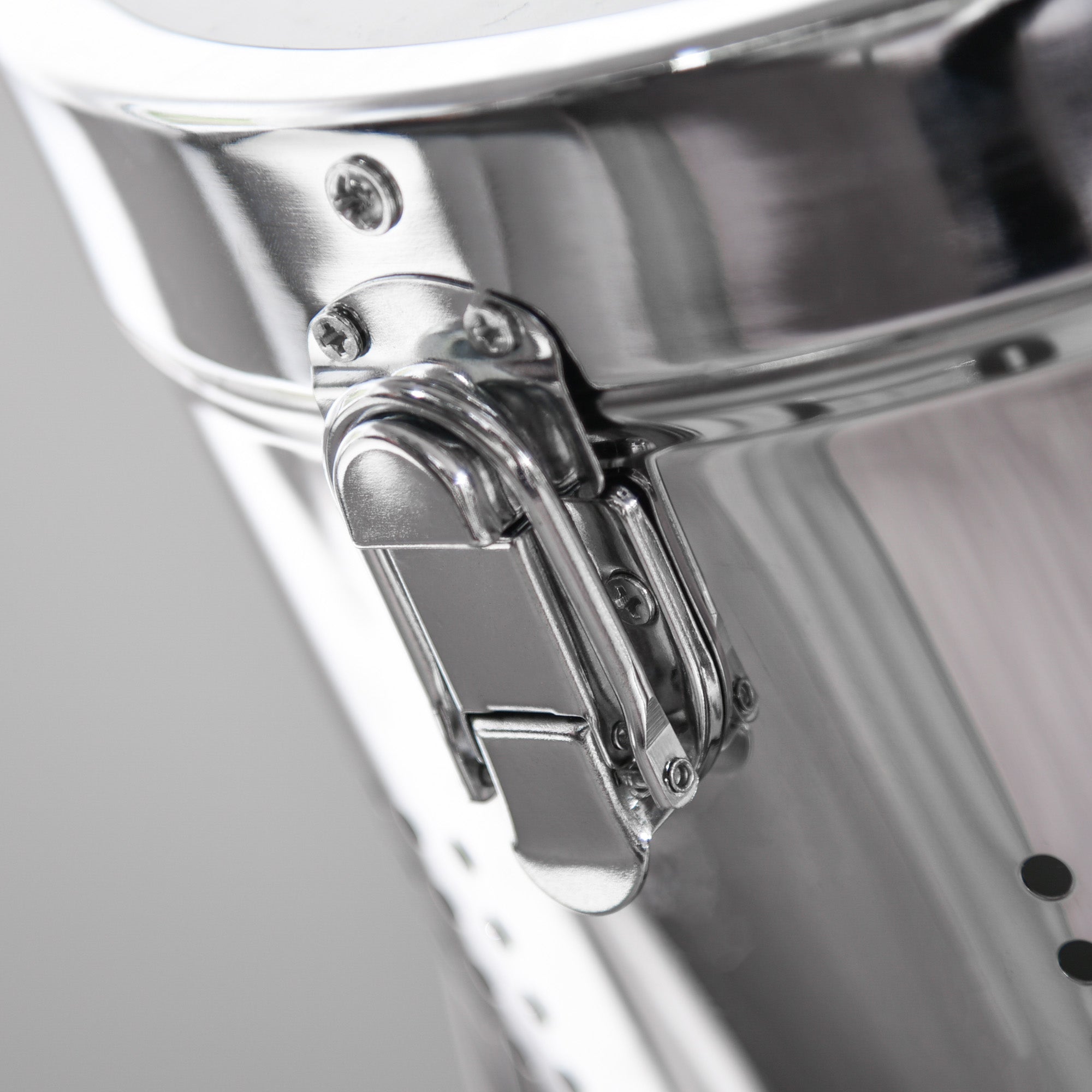 Kozy Industrial Style Adjustable Tripod Floor Lamp, Searchlight Lamp with Wooden Legs and Steel Lampshade, 110-155cm, Black