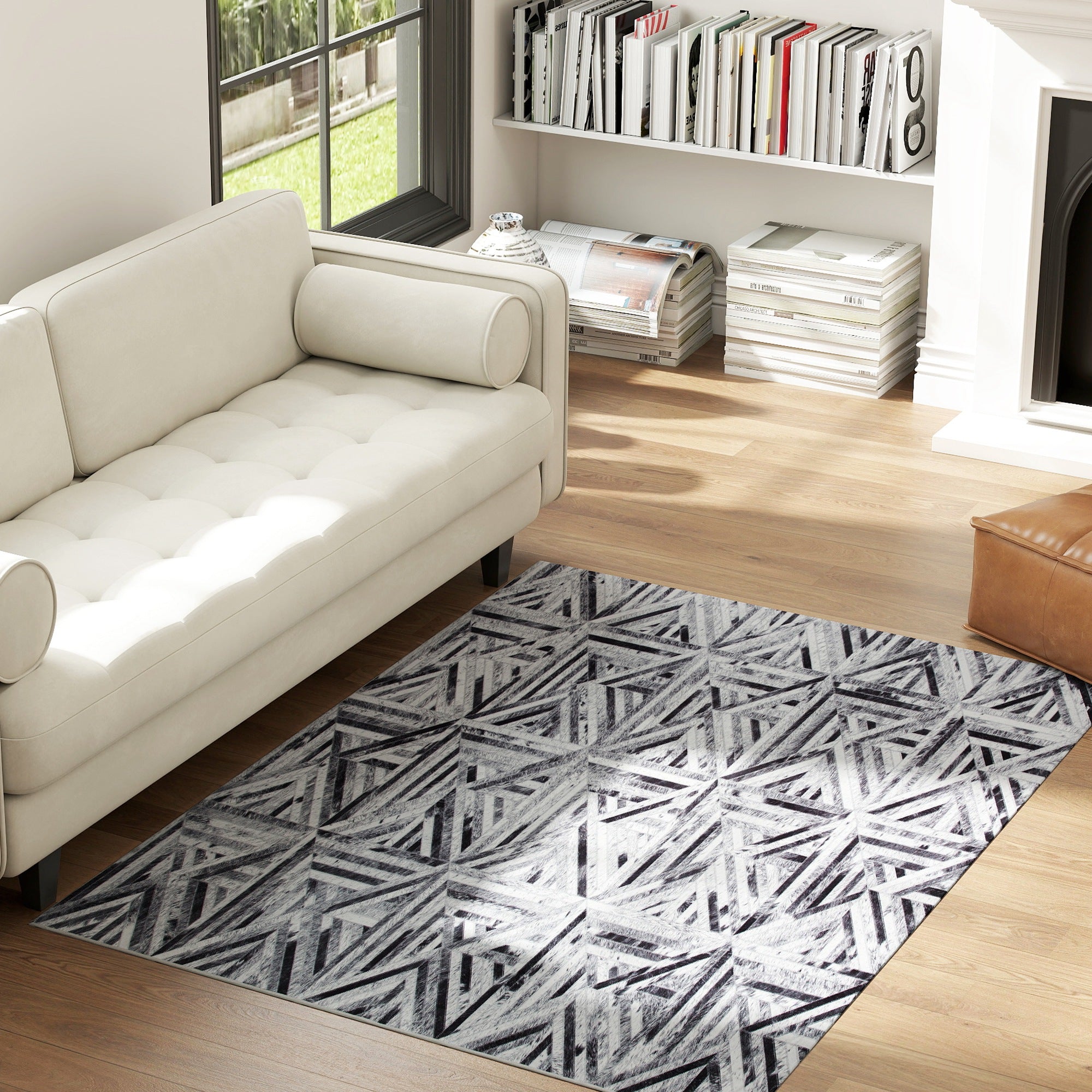 Kozy - Modern Area Rug, Triangle Pattern Non-Slip Washable Rug, Chenille Floor Carpet for Living Room, Bedroom, Dining Room, Home Office, 170 x 120 cm, Black