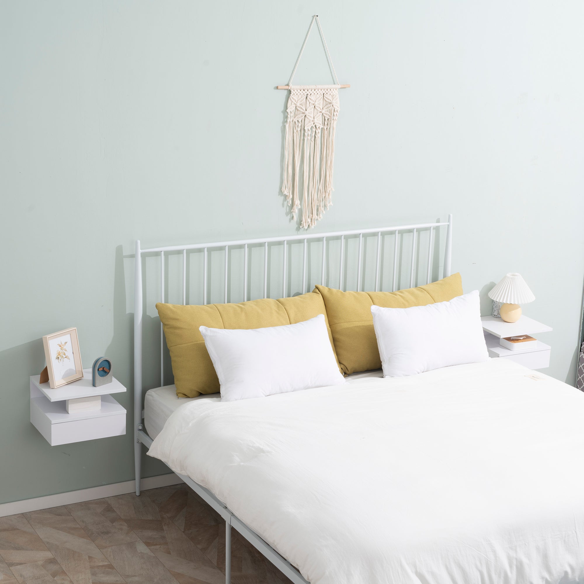 Kozy Set of Two Floating Bedside Tables - White