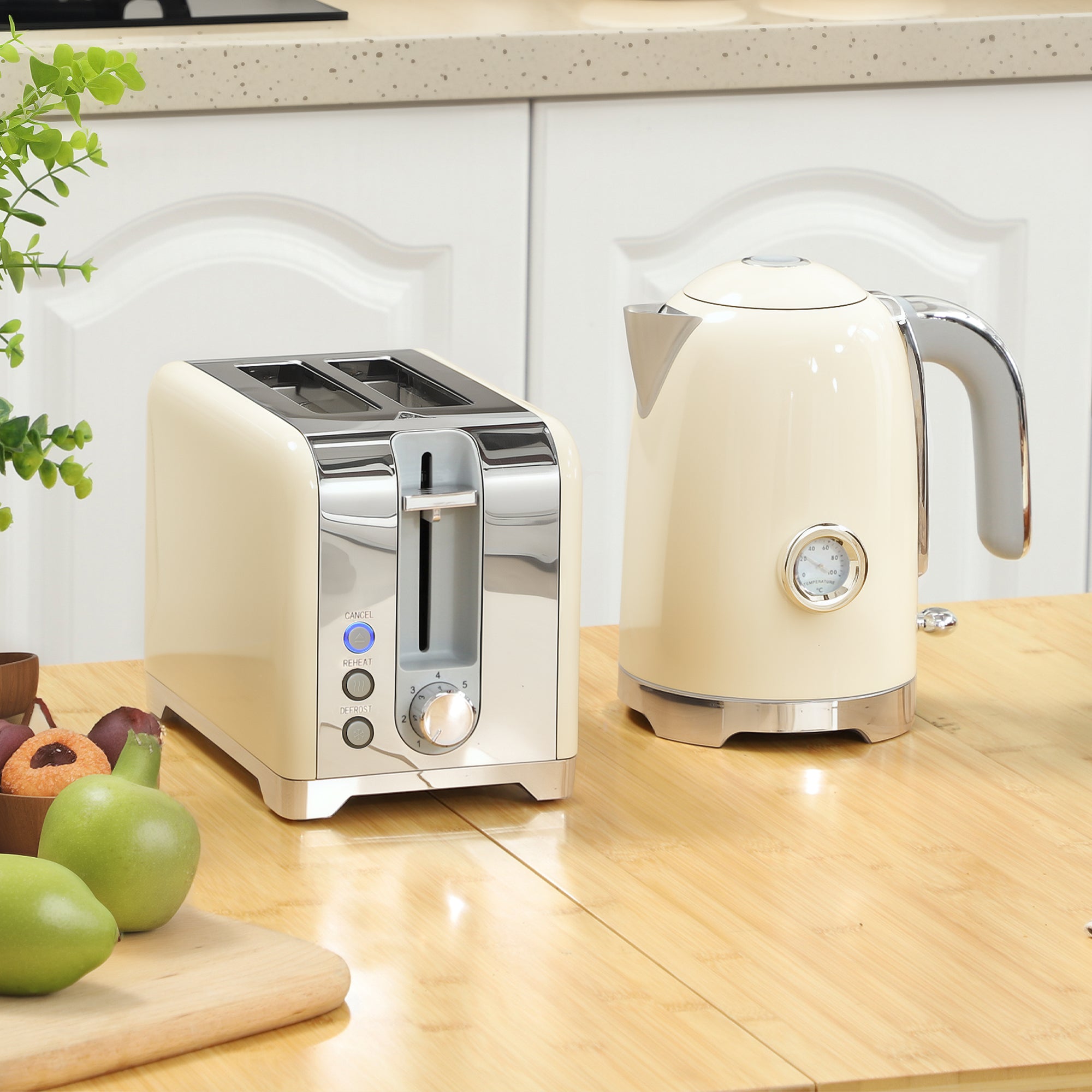 Kozy - Retro Toaster and Kettle Set - Cream