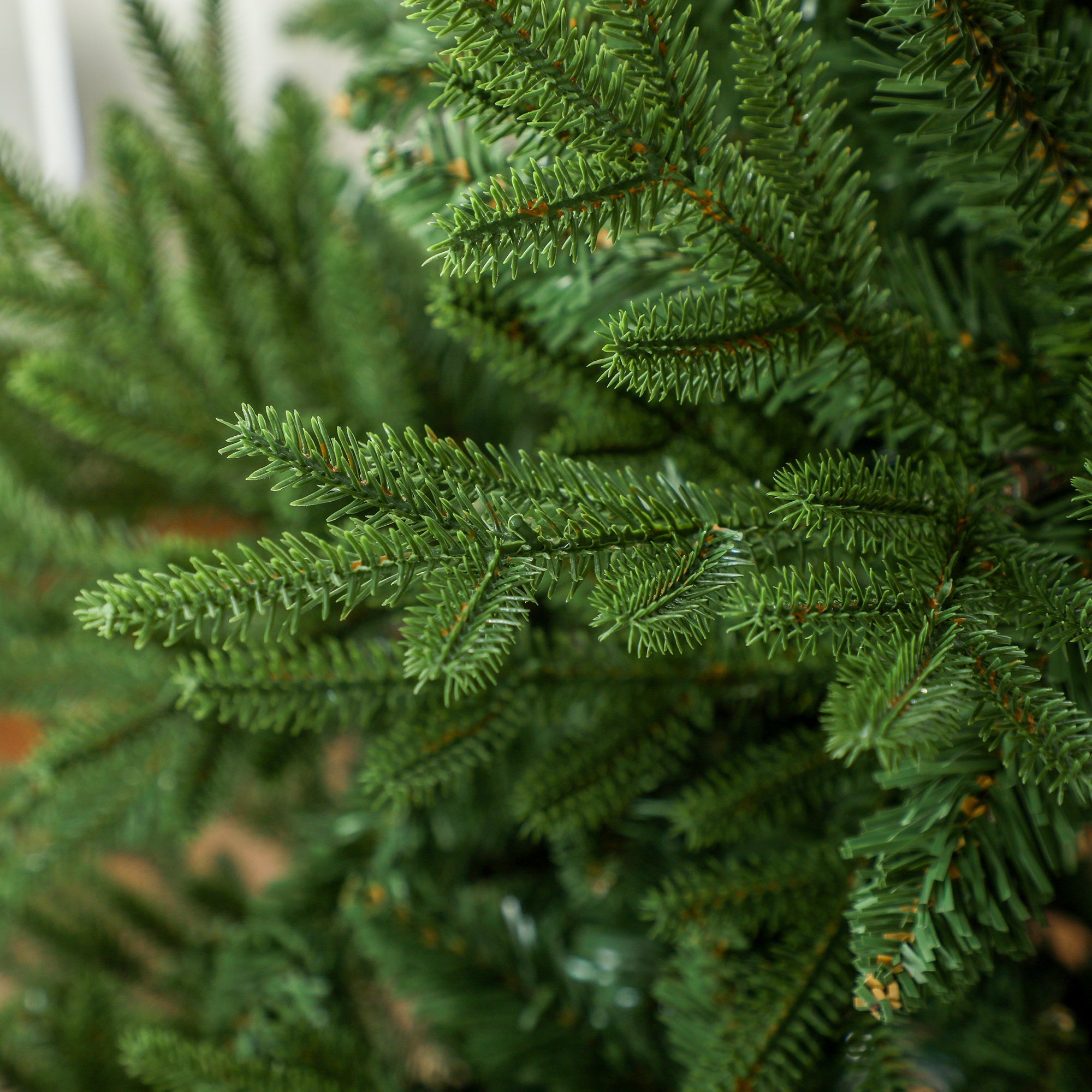 Kozy - 5ft Bushy and Bare Artificial Christmas Tree - Green