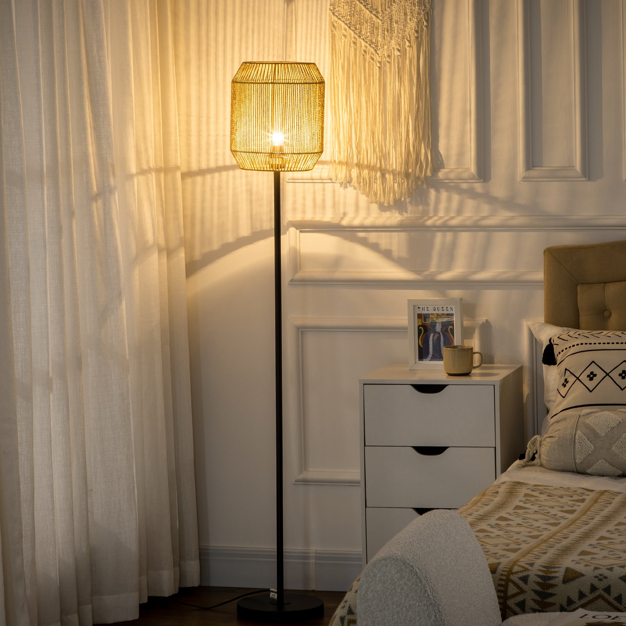 HOMCOM Farmhouse Standing Lamp, Floor Lamps with Hand Woven Rattan Lampshade for Living Room | Aosom UK