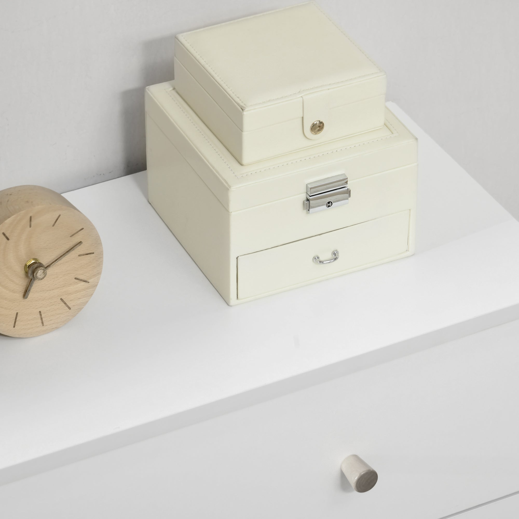 Kozy Chest of Drawers, 3-Drawer Storage Organiser Unit with Wood Legs for Bedroom, Living Room, White