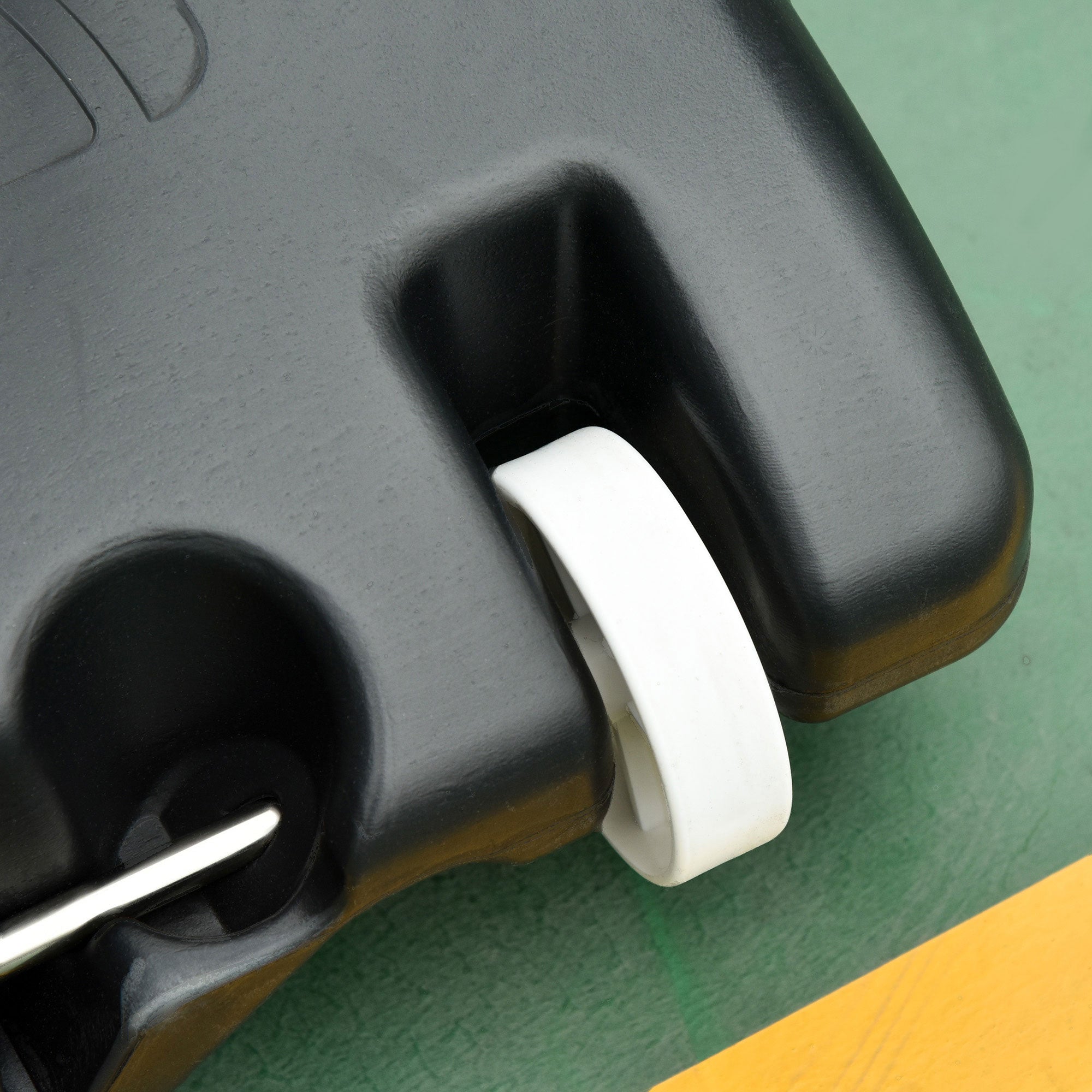 Kozy Basketball Hoop Outdoor, Portable Basketball Hoop and Stand with Weighted Base, Portable on Wheels, 1.55-2.1m, for Teens, Juniors, Adults, White